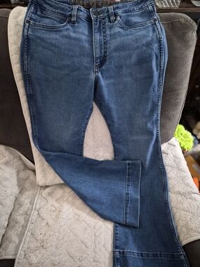 Wrangler Women’s Flare Jeans in Deep Blue Wash